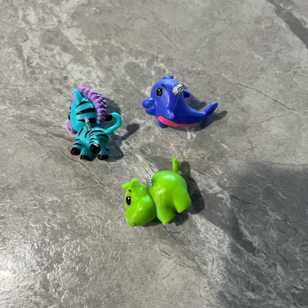 Mini Toy Figurine Set(18 pcs) - Picture 5 of 5